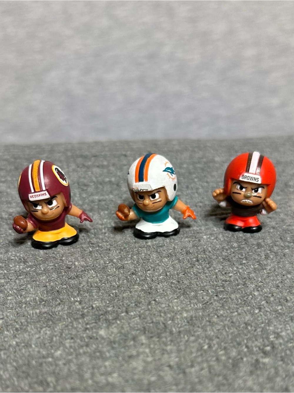 Collectible NFL TeenyMates Figure Toy Pack Vintage Redskin